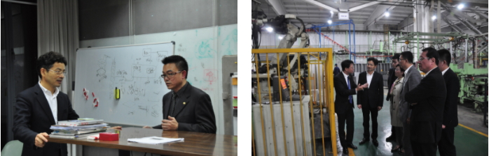 左：高偉會長與高曰菖總經理交流 右：高偉會長一行參訪震旦鋼制工廠